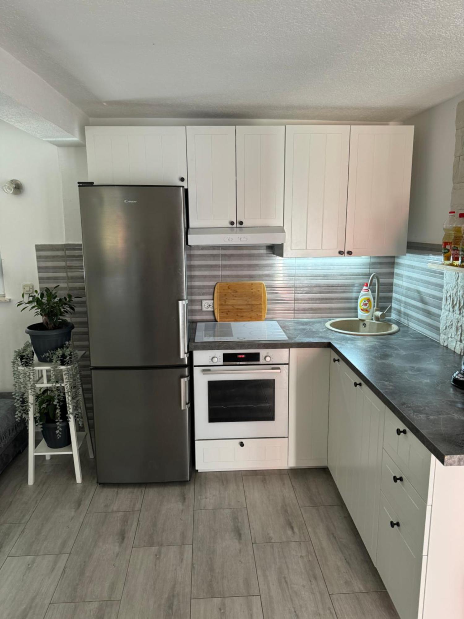 Apartments Antonio Рогозниця Екстер'єр фото
